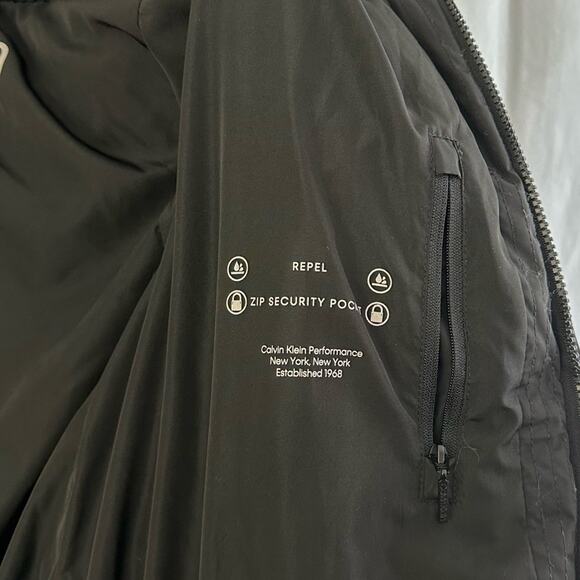 Calvin Klein Performance Quilted Down Puffer Jacket in Black Women Size Medium - Picture 6 of 9